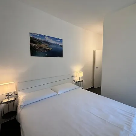 Rigoletto, Garden, Air Comnditioning - Larihome A69 Apartment *
