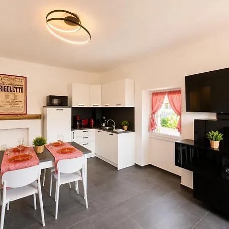 Casa Rigoletto - Larihome A69 Appartement