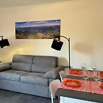 Rigoletto, Garden, Air Comnditioning - Larihome A69 Apartman *