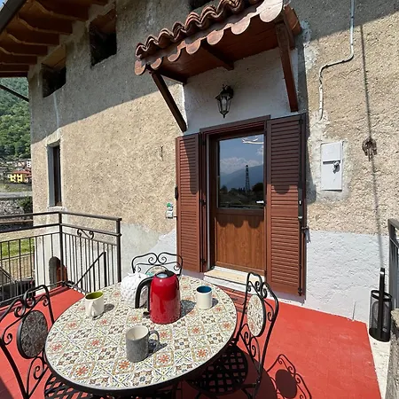 Appartamento Rigoletto, Garden, Air Comnditioning - Larihome A69 *